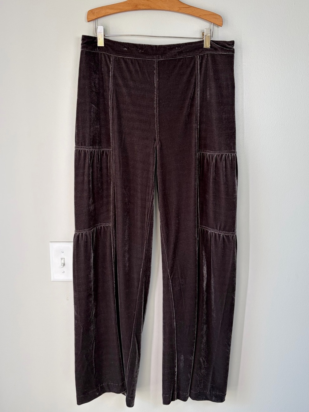 Soft Surroundings Boho Artsy Velvetta Tiered Stretch Velvet Wide Leg Pants